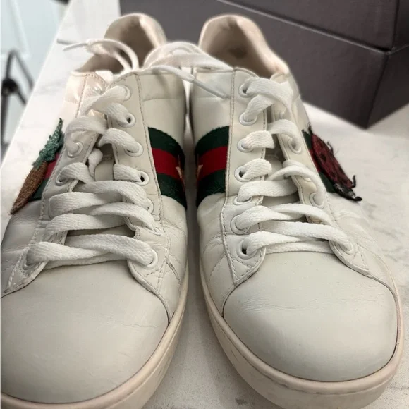 Gucci Women's White Sneakers with Embroidered Details - Picture 2 of 7